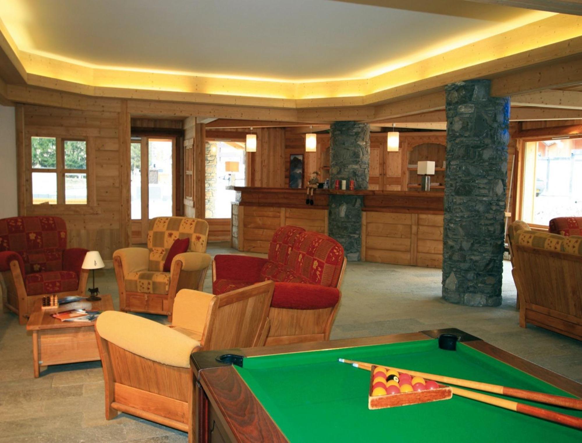 Lagrange Vacances Le Hameau Du Rocher Blanc Serre Chevalier Buitenkant foto